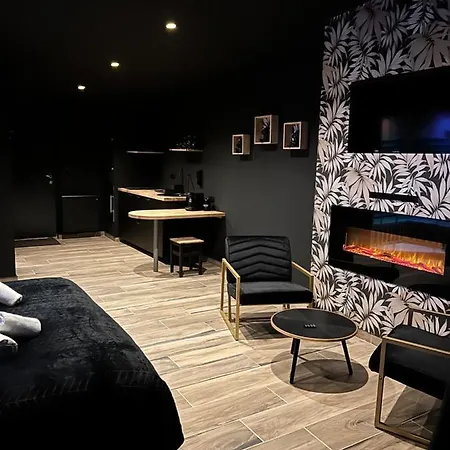 So Chic - Le Domaine